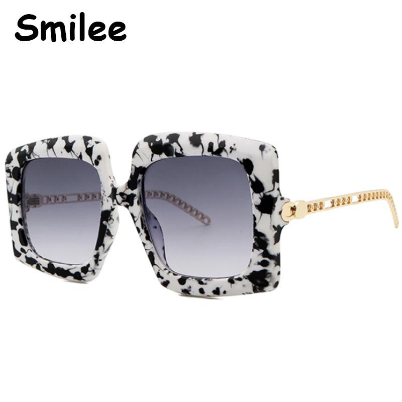 

Sunglasses Charms Square White Black Frames Designer Women Shades Oversized Fashion Sun Glasses Men Chain Temples Eyewear