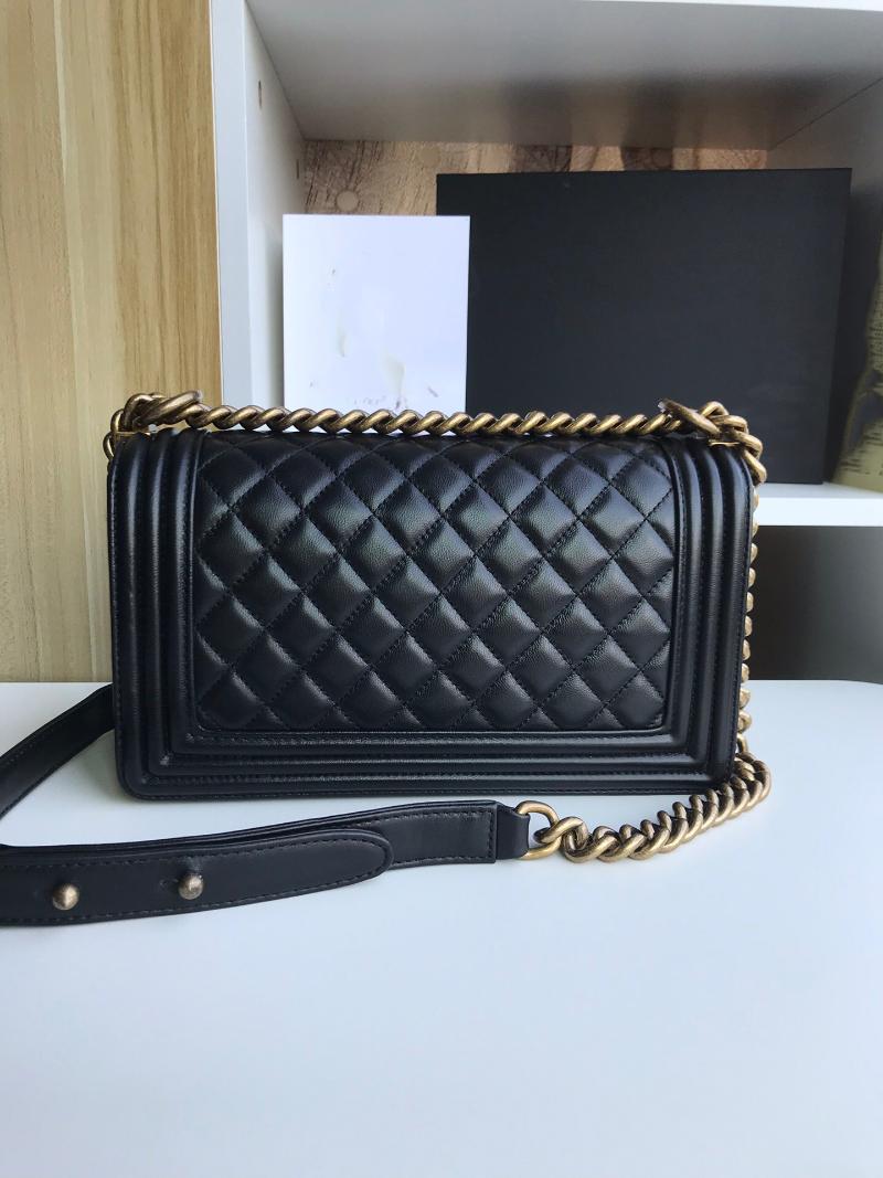 

2020 the new style high quality genuine leather women one shoulder bag crossbody bag 25cm 19cm chain, Box