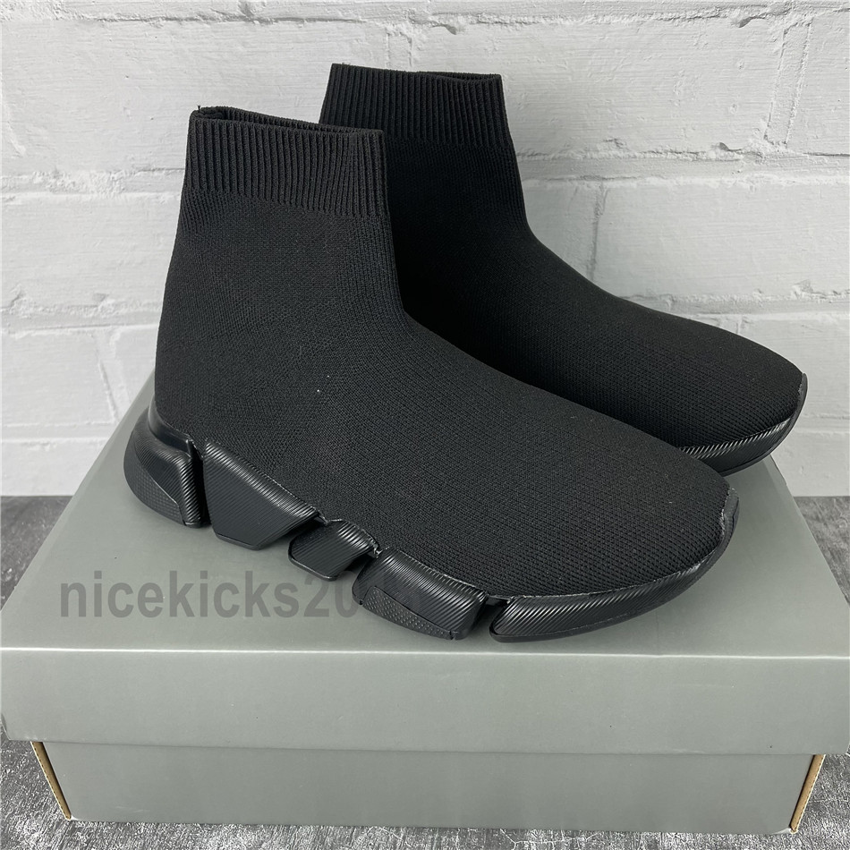 

Men Women Casual Sock Shoes SPEED 2.0 Sports Knitted Stretch Sneakers Speed Trainer gxrtsdyti Comfort Black White Oreo Shoe with Box