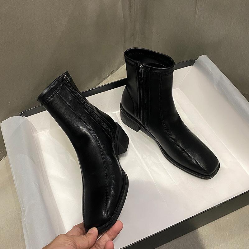 

2021 Autumn and Winter New Square Toe Boots Women's Breathable Thick Heel Boots Casual Retro Short Women Q14-70, Black single li