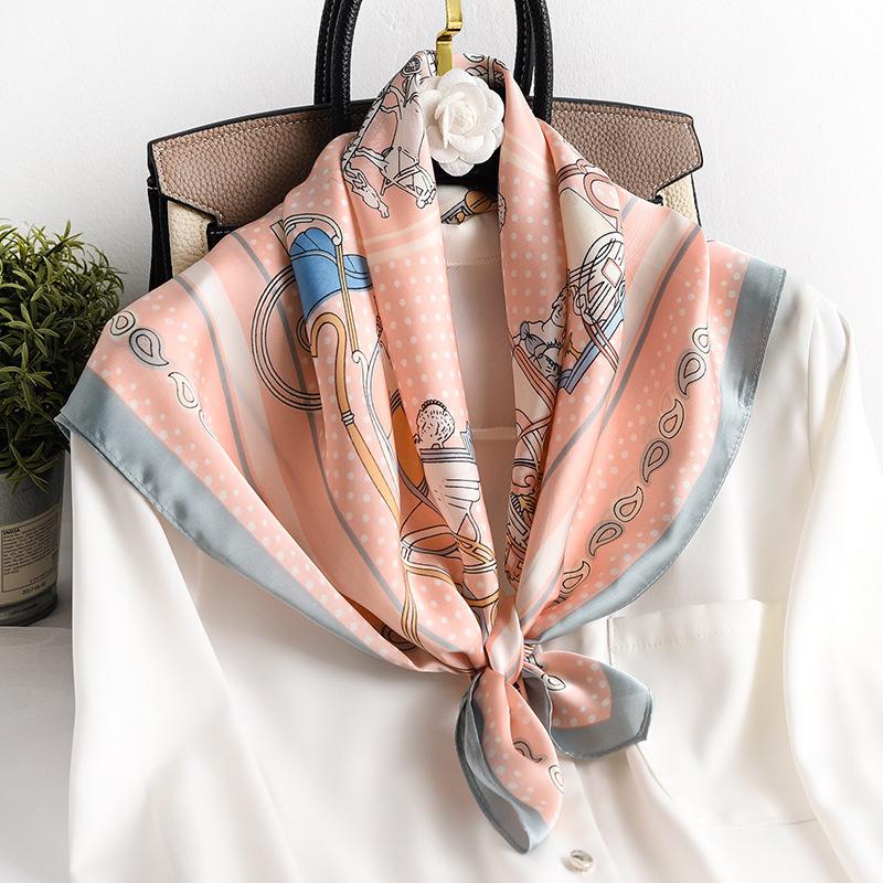 

2020 Real Silk Hijab Winter New Sunscreen South Korea Cashew Fashion Thin Small Square Summer Decoration Wave Point Retro Shawl