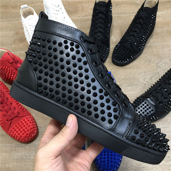 Wholesale Low Tops Sneakers Red Bottom Homme Junior Spikes Flat Black Suede Trainers MEN/WOMEN Red Soles Spiked Sports Flats Shoes With Box