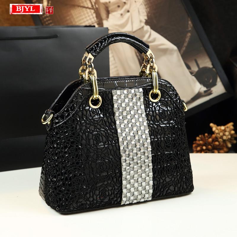 

Luxury Diamonds handbag women bag fashion crocodile pattern leather female shoulder messenger bag lace flowers rhinestone bags, Black