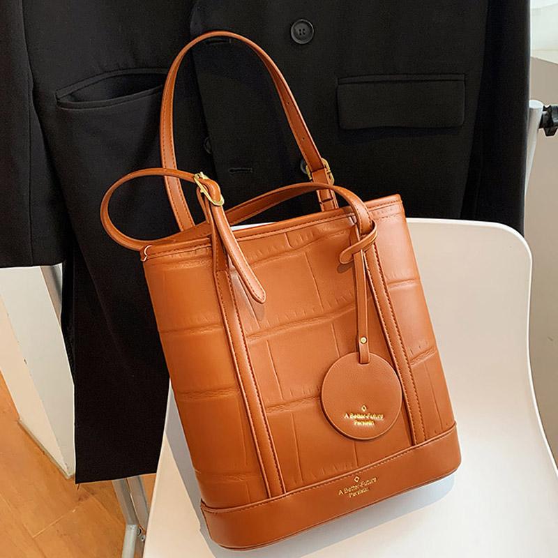 

Women Tote Bucket Bag 2021 Fashion New High quality PU Leather Women's Designer Handbag Travel Stone Shoulder Messenger Bags, Black