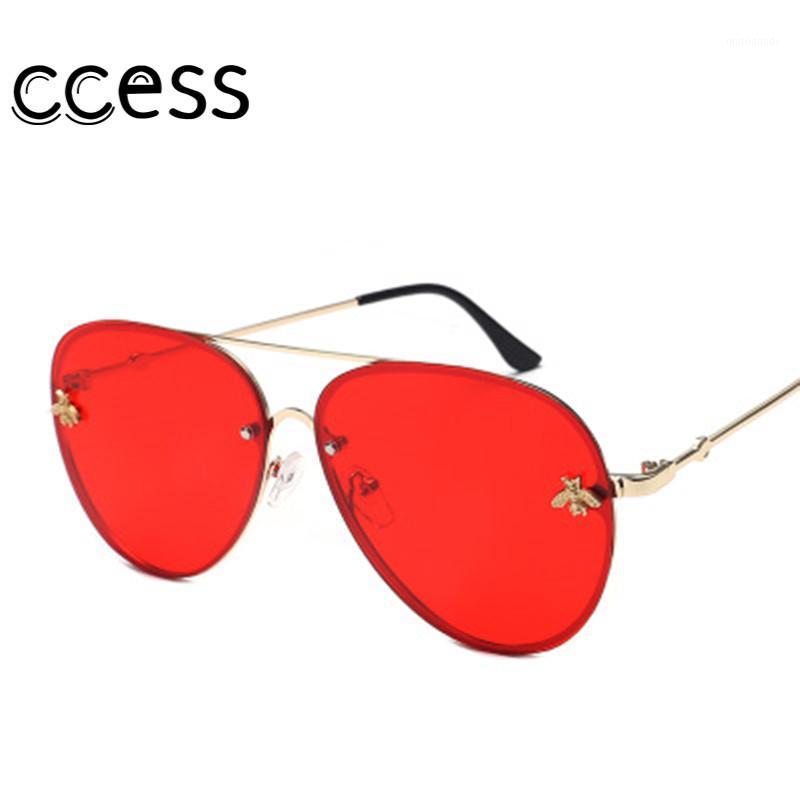 

Luxury Bee Pilot Sunglasses Women 2020 Shades Metal Frame Vintage Glasses Men Designer Male Female Classic SunglassesOculosDeSol1