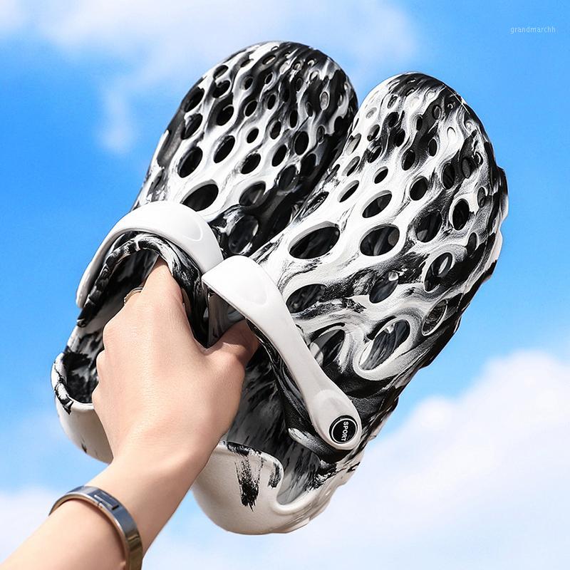 

Summer Men Sandals Water Beach Men Slippers Mens Jelly Sandals Men's Lightweight Garden Shoes Zapatos Hombre1, Black