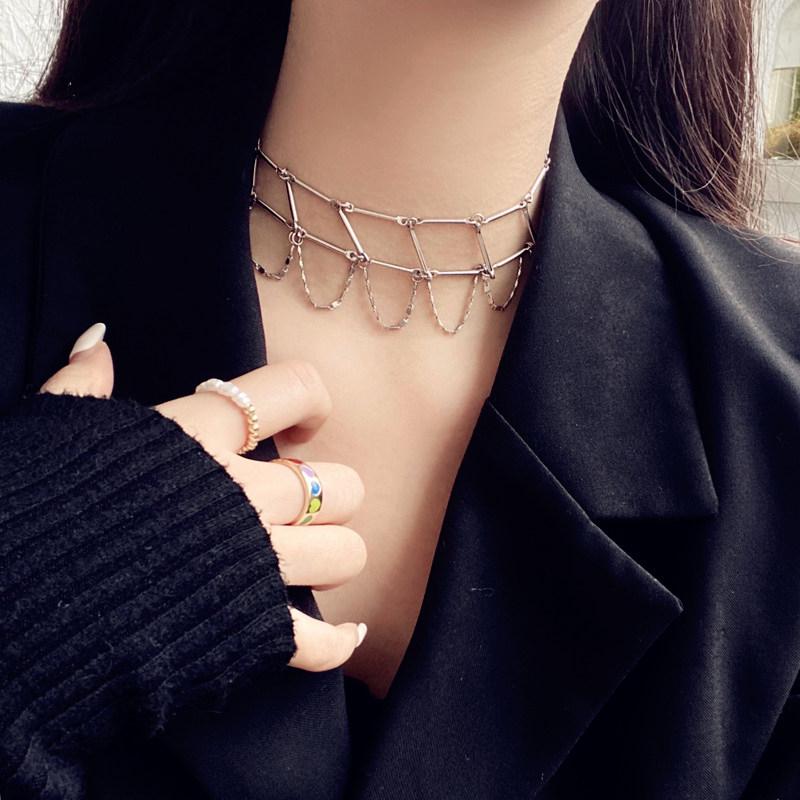 

Chokers Hip-Hop/Rock Wind Temperament Necklace Personality Double Trend Choker Fashion Street Po Women Collarbone Chain
