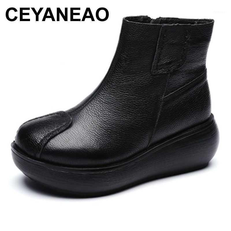 

CEYANEAO Autumn Vintage Casual Genuine Leather Flat Platform Boots Women Shoes Winter Warm Raise Ankle Short Boots For Women1, Plush black