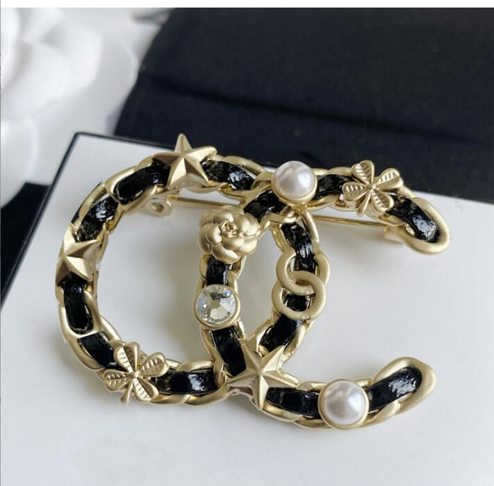 

Vintage High-end Sweater Suit Collar Pin Brooches Fashion Brand Designer Double Letter Brooche Luxury Full Diamond Geometric Flower Brooch for Mens Womens Jewelry