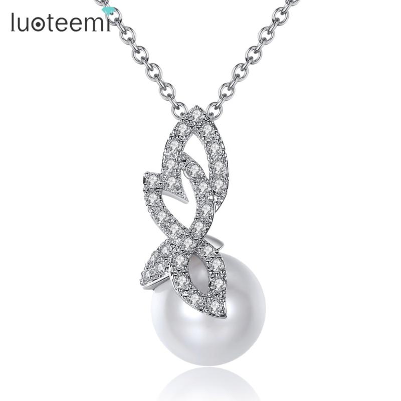 

LUOTEEMI New Simple Imitation Pearl with Tiny Zircon Pendant Long Chain Necklace Wedding Movie Party Jewelry for Women Girl