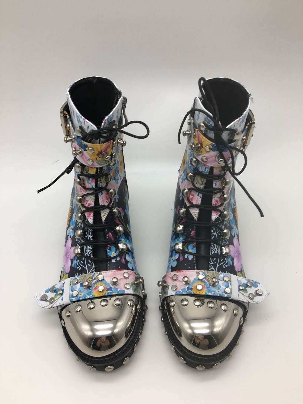 

Fashion Floral Spring Women's Lace Up to Motorcycle Hot Leather Buckles of Ladies Ankle Low-heel Martin Boots 5i9c, The picture