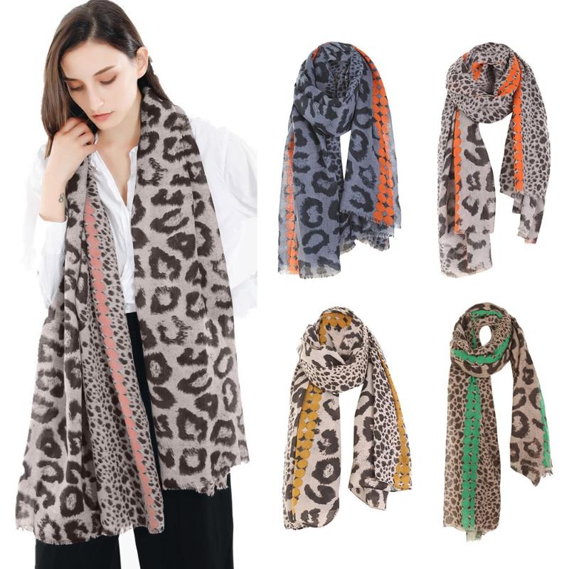 

Women Winter Leopard Tassel Cotton Linen Color Block Scarf Shawl Wrap Cover European and American Hot Sale shawls lady OUTDOOR