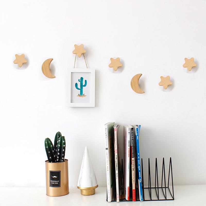 

2pcs/set Nordic Beech Solid Wood Wall Hooks Coat Hanger Moon Star Children Kids Bedroom Wall Decoration Hat Key Scarf Holder