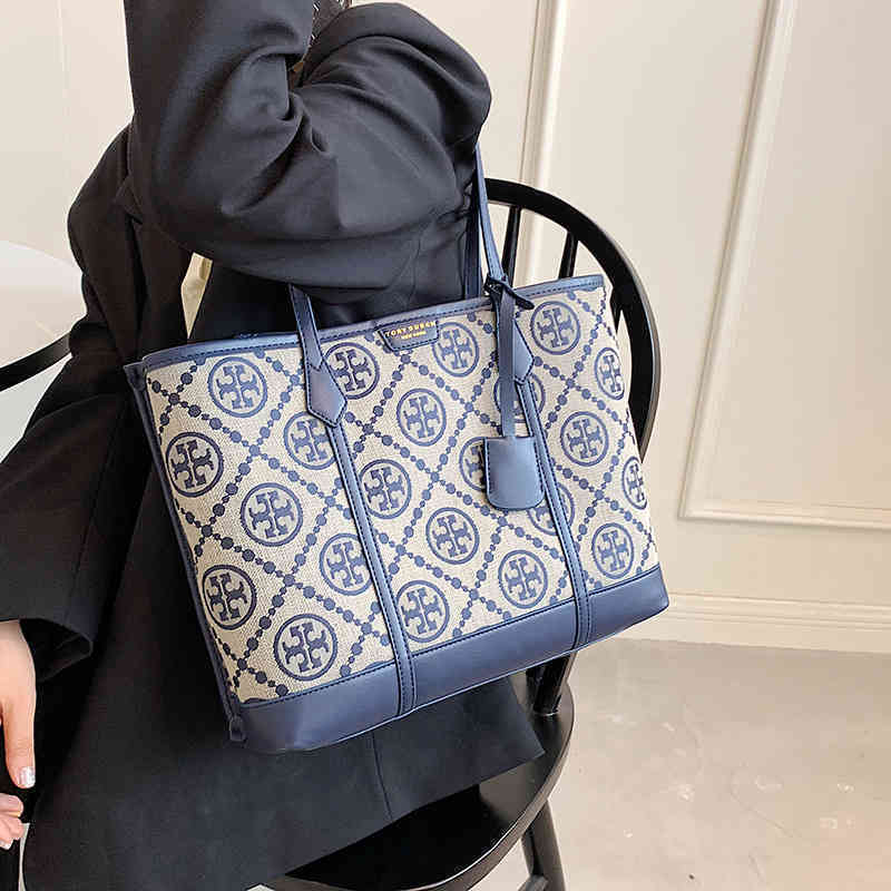 

High capacity tote women's autumn canvas printed letter shoulder bag, Blue