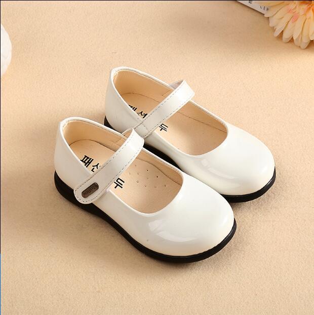 

Girls leather shoes 2020 spring and autumn new fashion princess shoes black fashion show single soft bottom