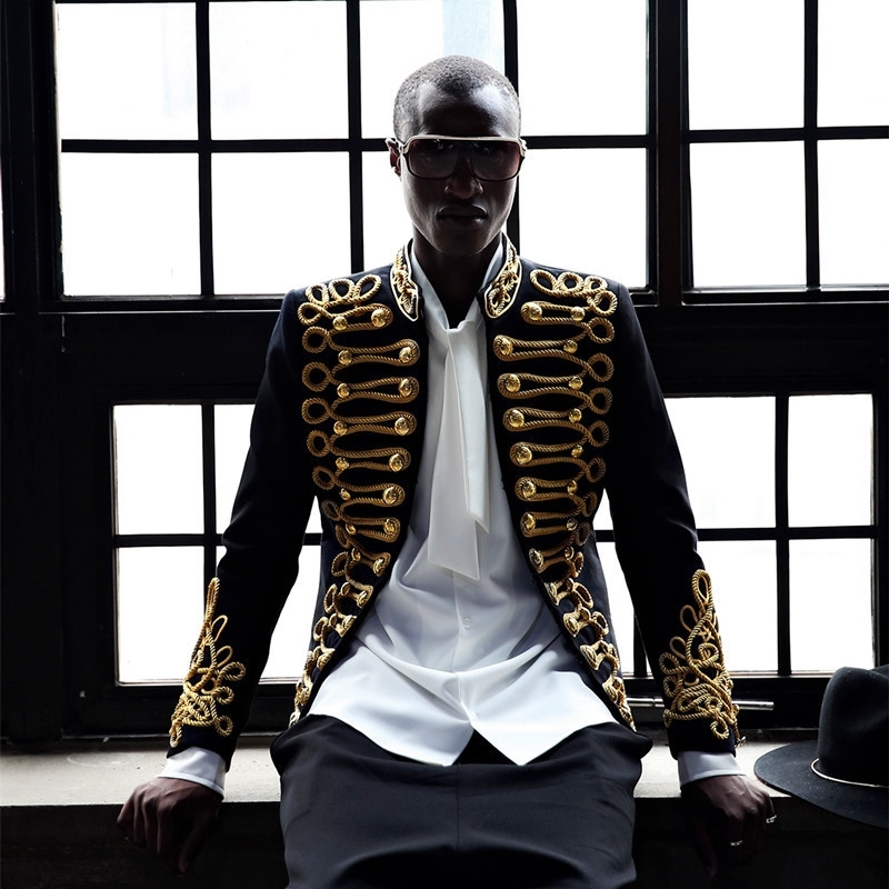 

Men Stylish Blazer Black Gold Embroidery Jacket Coat Nightclub Male Singer Host Costume European Style C Studio Stage Wears T200324