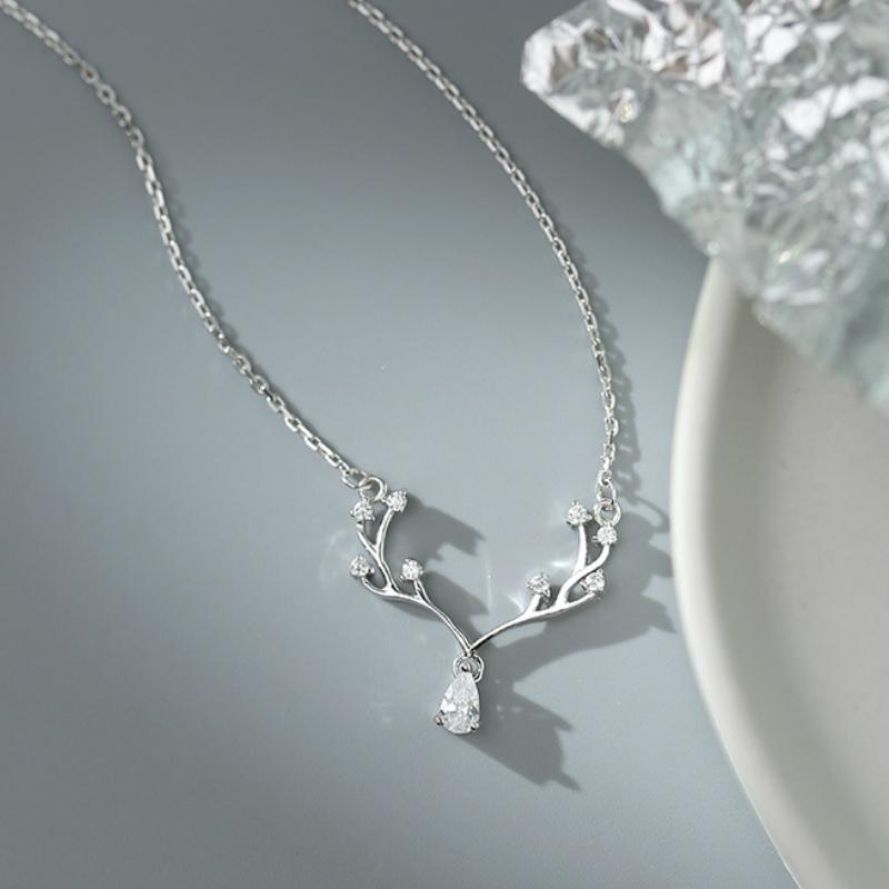 

New Fashion Silver Color Deer Elk Pendant Necklace S925 Water Drop Zircon Antlers Necklace For Women Luxury Jewelry
