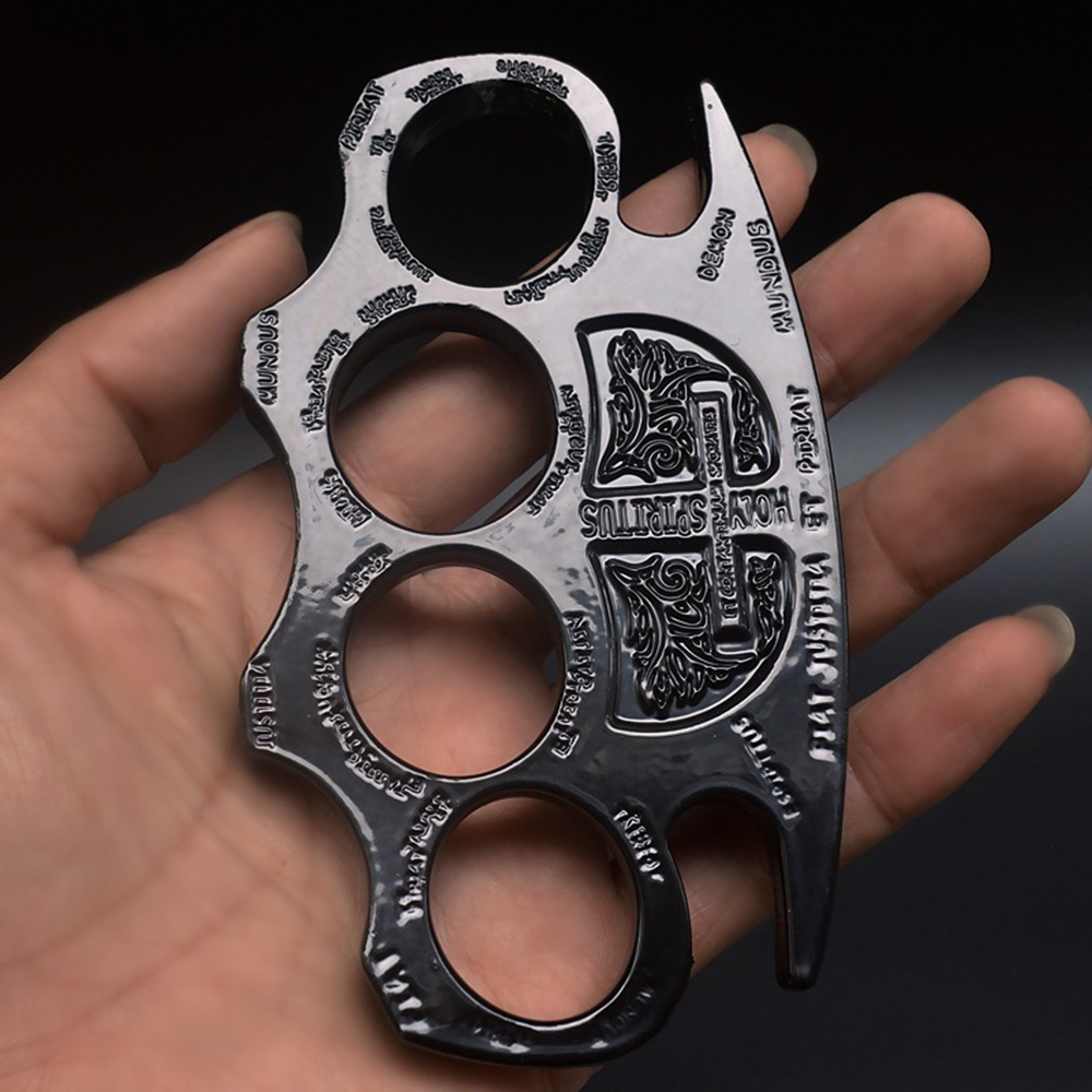 

2021 Spades Knuckle dusters Metal alloy Brass knuckles Self Defense tool Personal Security equipment Iron fists Boxing gloves FY432316