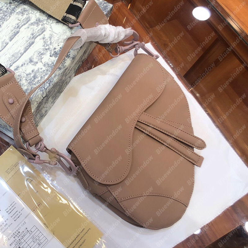 

Saddle Bag Ultramatte Calf CrossBody Bag Women Luxurys Designers Bags Handbag Womens Shoulder Bag Tote Designers Purses Wallet B21012001L, Extra cost not bags
