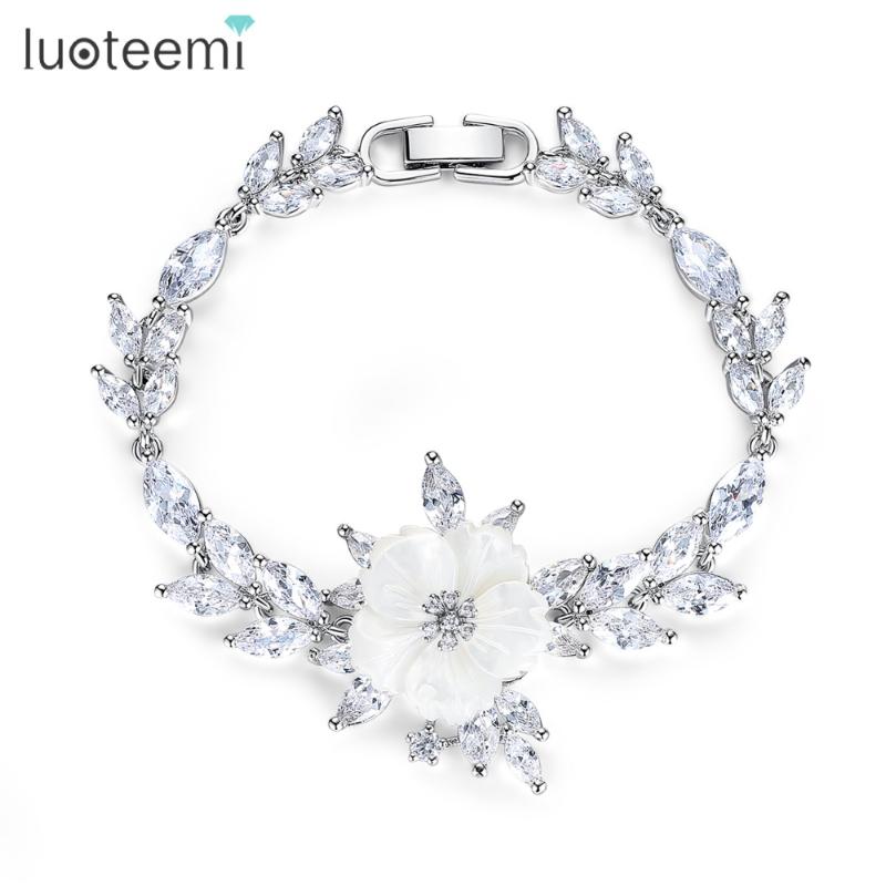 

LUOTEEMI Romatic Delicate Bracelet Setting Clear Zirconia with Sea Shell Flower Lovely Gift for Girlfriend Birthday Christmas