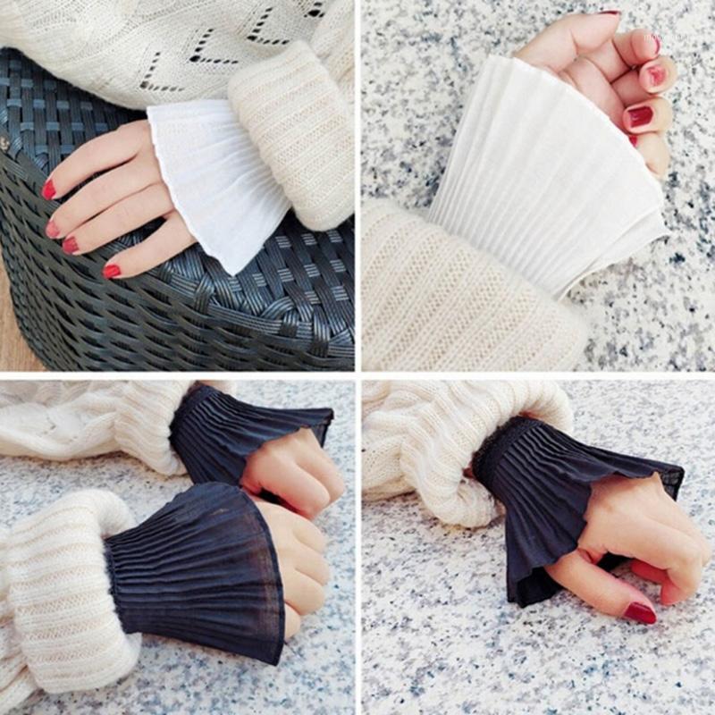 

1 pair Lady Fake Flare Sleeves Floral Lace Pleated Ruched False Cuffs Blouse Apparel Wrist Warmers With Faux Pearl Button1