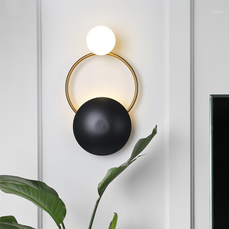 

Post-modern LED Wall Lamp Living Room Nordic Design Golden Metal Surface Mounted Wall Light Bedroom Sconce Lamp Luminaria1