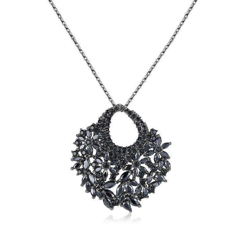 

2020 Fashion Evening Party Statement Necklace White Black Cubic Zirconia Geometric Flower Shaped Pendant Necklaces Jewelry