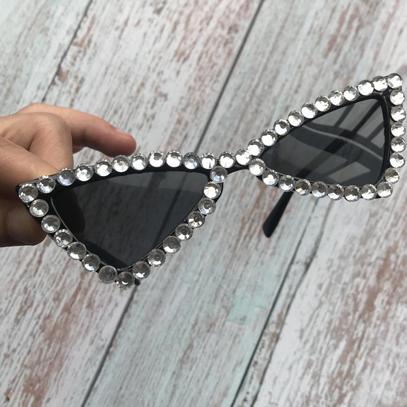 

Black Cat Eye Women Sunglasses Handmade Crystal Dimaond Frame Female Eyewear Luxury Ladies Eyeglasses UV400 Shades Sunglass