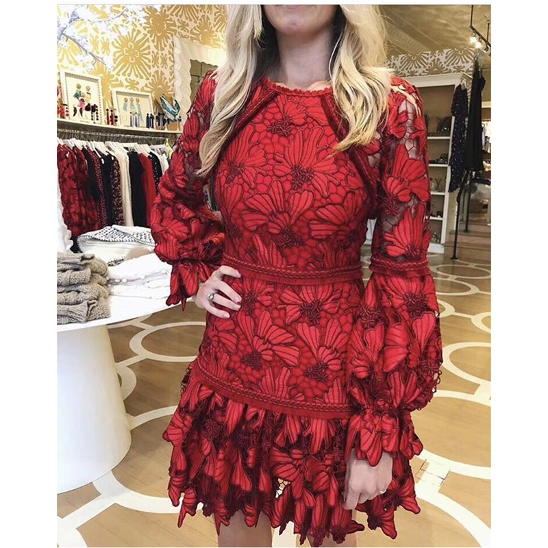 

New Woman Dressed in Red Lace Lantern-o-neck Hollow Sleeve Sexy Wear Thin Mini Dress Lady Summer Meeting Yy91