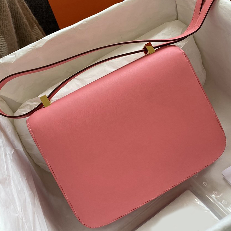 

Mobile phone leather chain shoulder small square purse designer 2020 high quality bags girls present GORG, Pinker