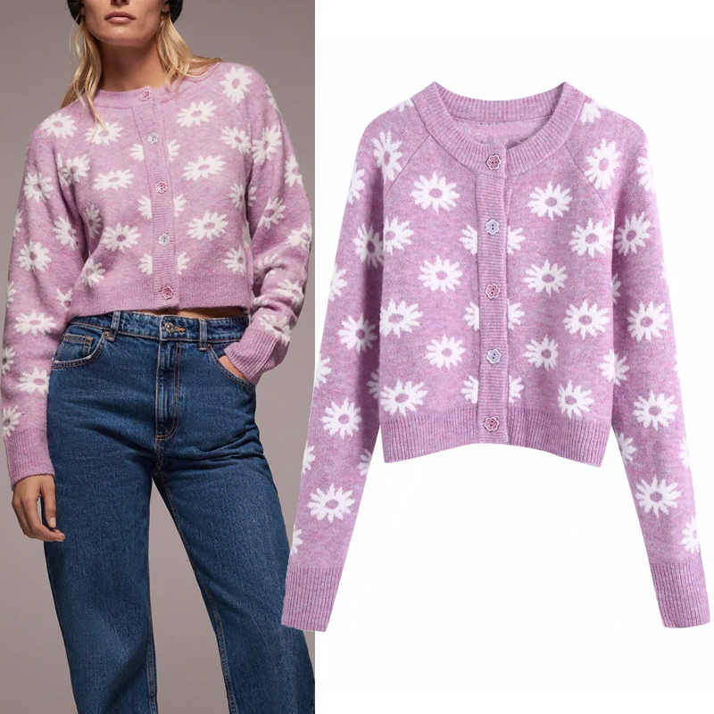 

2021 New Pink Floral Cropped Knitted Cardigan Women Autumn o Neck Long Sleeve Flower Shaped Buttons Kawaii Ladies Sweater 2kb6