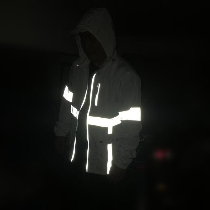 

Fashion Hip Hop Streetwear Reflective Jacket for Men and Women Hooded Windbreaker Harajuku Men's Jackets, Black