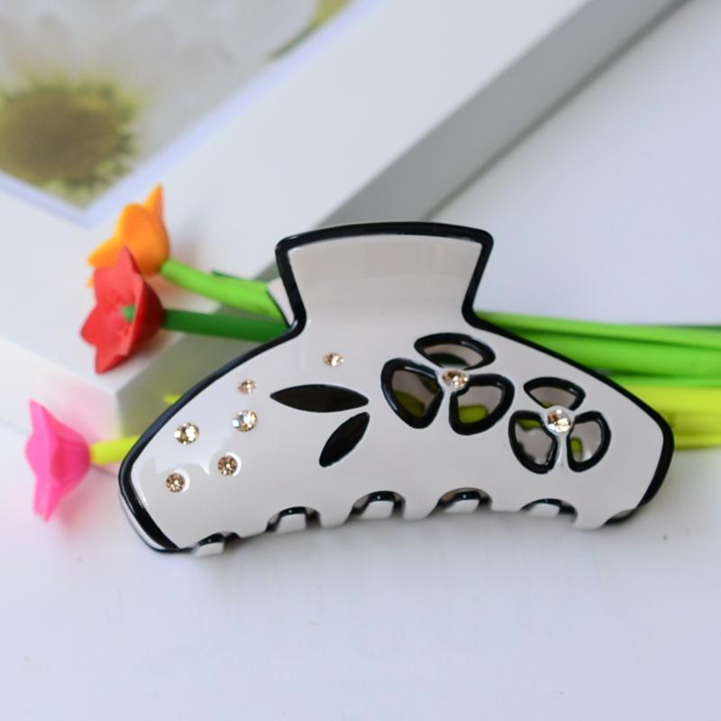 

8.5cm size High quality Lovely Acrylic hair claw clip special Color hair accessories for women simple crab clamp hot sale