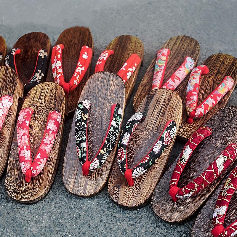 

Japanese Traditional Shoes for Women Casual Wooden Paulownia Geta Chinese Oriental Summer Flip Flops Clogs Outdoor Sandals