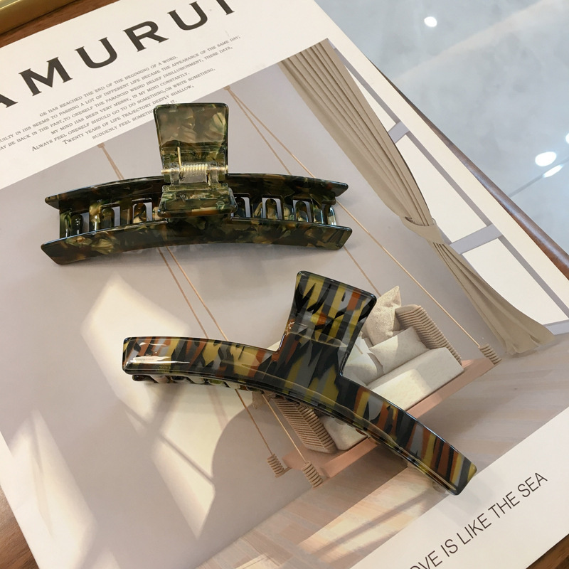 

Length 11.5 CM T Word Shape Pattern Hair Clamps Korean Girls Acetic Acid Arc Large Shower Claw Clips Women Female Scrunchies Ponytail Hairpins Accessories 6 Colors