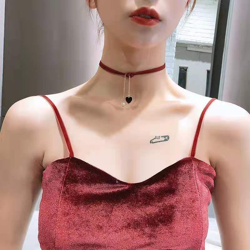 

Simple Korean love red rope Pearl Heart Pendant temperature girl's clavicle jewelry chain
