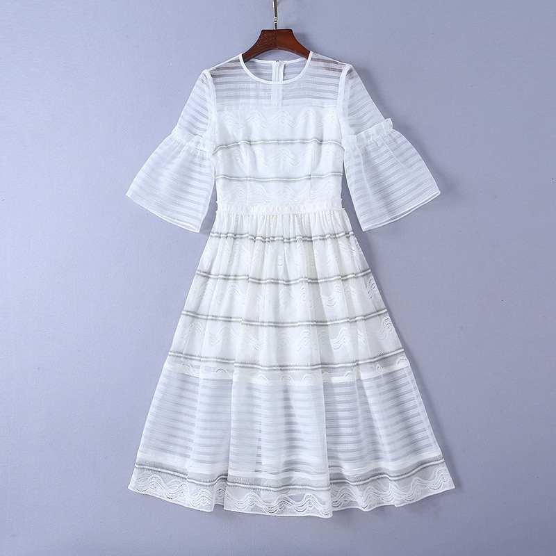 

Women's Mode at Height Knee Stripy O-neck 2021 Summer Designer Extension A-line of the Elegant Party Dressed in 2xkj, White