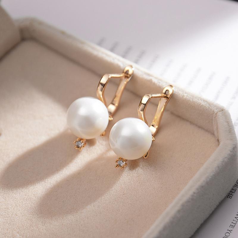 

2020 New Trendy Cubic Zirconia Stud Earrings with Pearl Fine Jewelry Rose Gold Earrings for Women Exquisite Jewelry for Gift