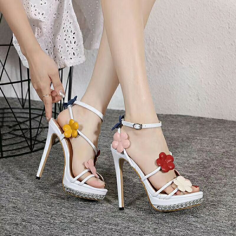 

2021 New Elegant Handcrafted Flower Shoes Sandals Size Woman Gy69, White