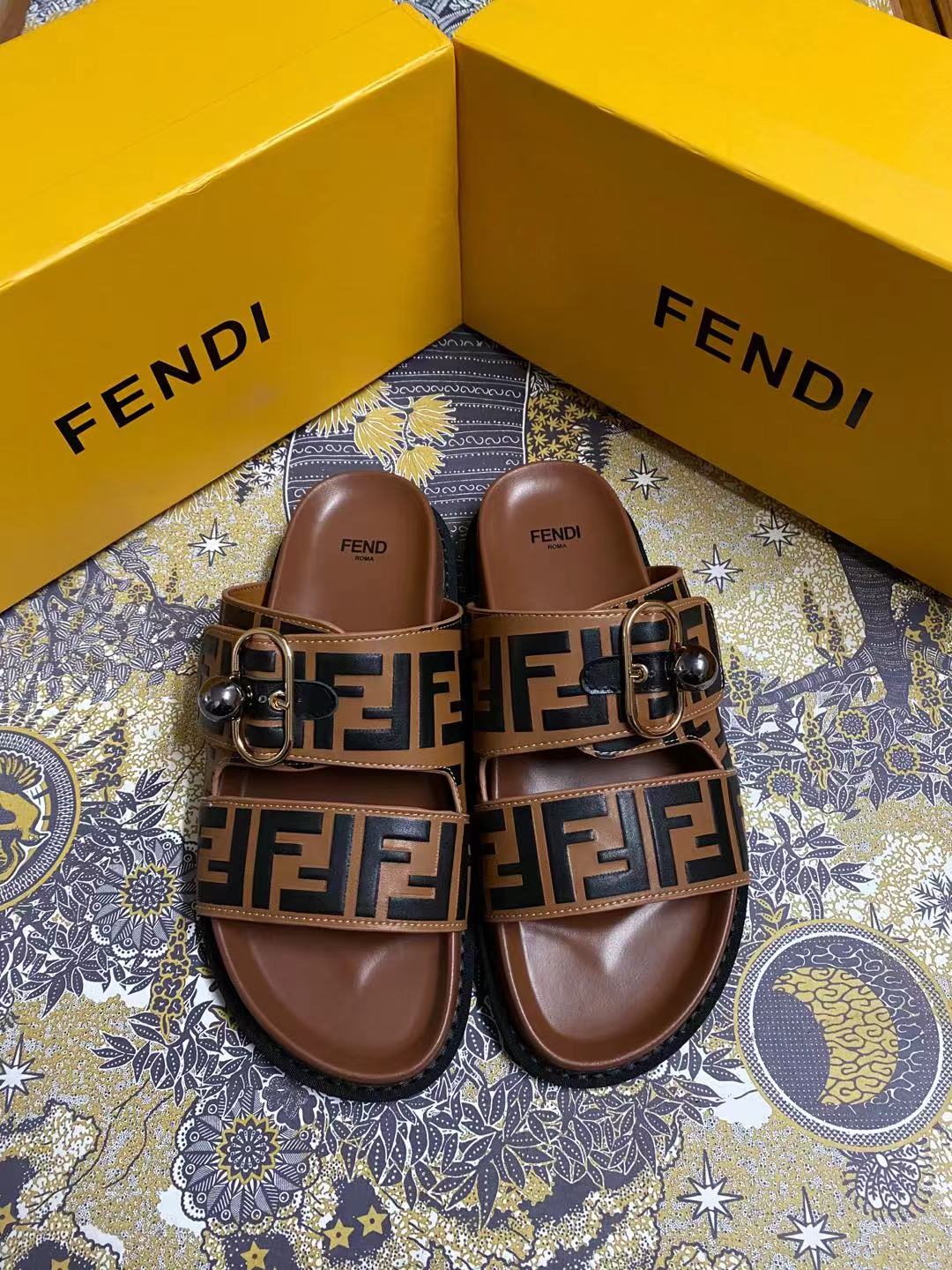 

2021 new men's platform sandals, thick slippers, fashionable men's wedge sandals, beach casual shoes, mesh breathable lace sandals, Black
