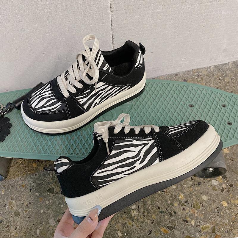

Flat Black Shoes For Women Round Toe Autumn 2021 Fashion Women's Sport Sneakers Woman All-Match Fall Winter Cross Sports1, As pic