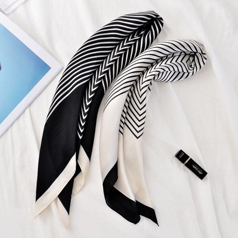 

Northern European-Style Simple Elegant Small Square Towel Spring and Autumn New Style South Korea INS Small Silk Black and White
