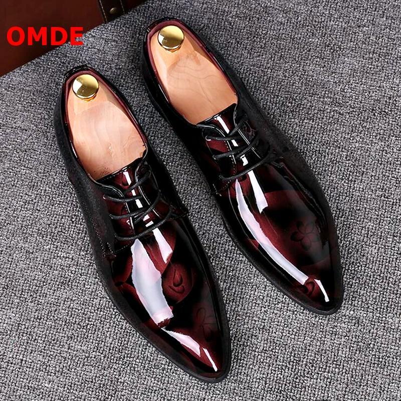

OMDE Pointed Toe Leather Shoes Men Patent Leather Lace-up Dress Shoes Handmade Formal Brogue Men's Wedding1, As picture