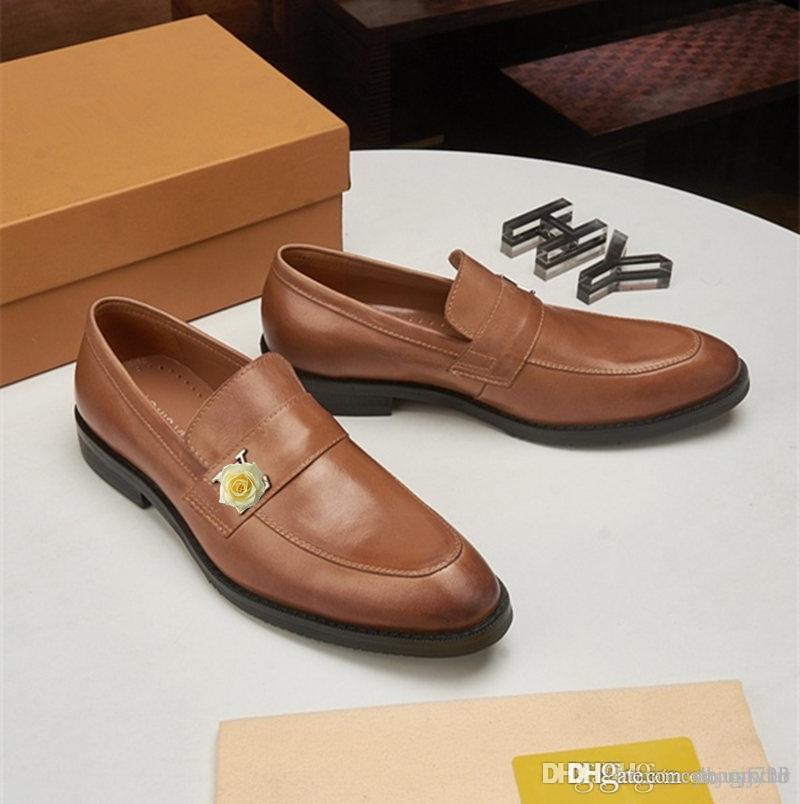 2021Best Cuir Designers Luxurys Robe Chaussures pour hommes Casual Oxfords Business Business Chaussures Formel Homme Appartements Plus Taille Fêt