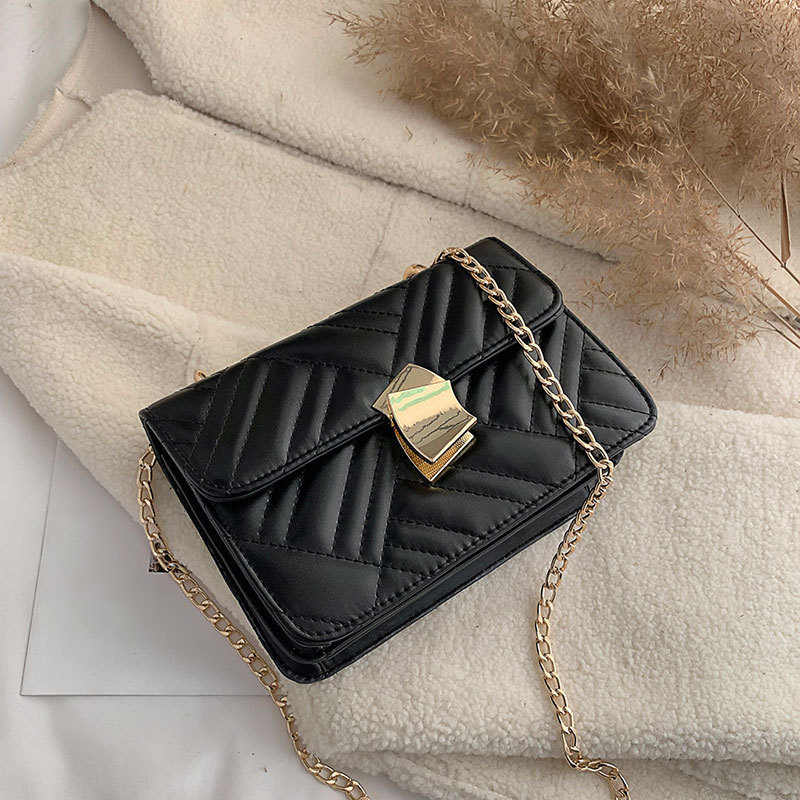 

Women's purse 2020 spring chain-link shoulder bags young lady messenger bag with gold metal buckle AP5H, Blake