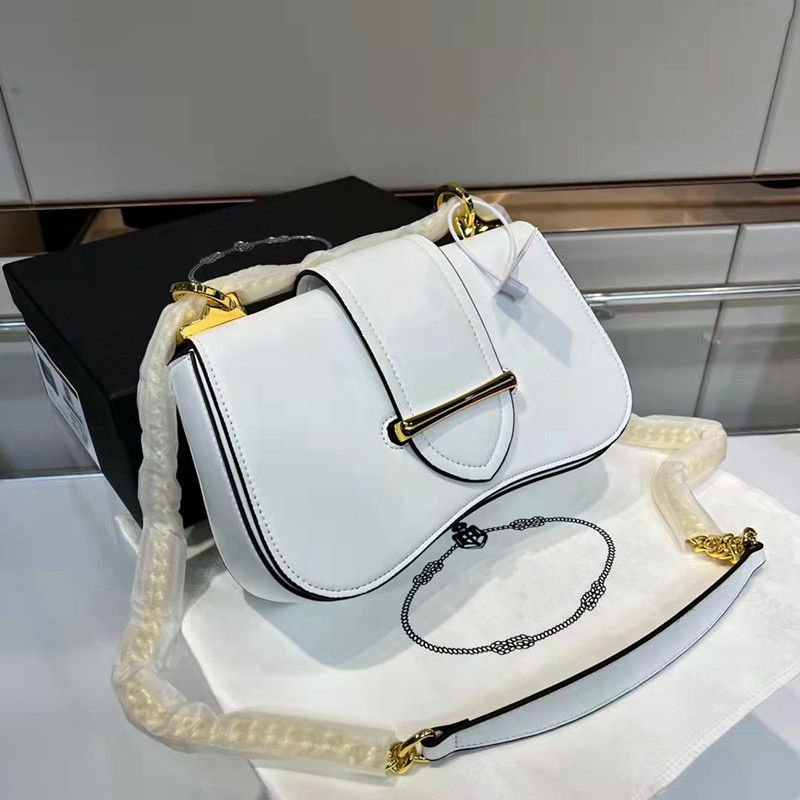 

2022 women saddles crossbody bags fashion lady purses designer shoulder chain bag saddle small cross body with letter sequins high quality, Multi