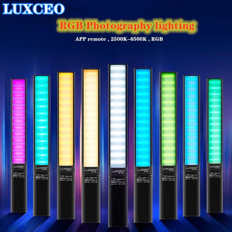 

LUXCEO Photography Handheld RGB Photographic Lighting Photo Studio LED Fill Light App Remote 18W Photography Lighting 2500-6500k