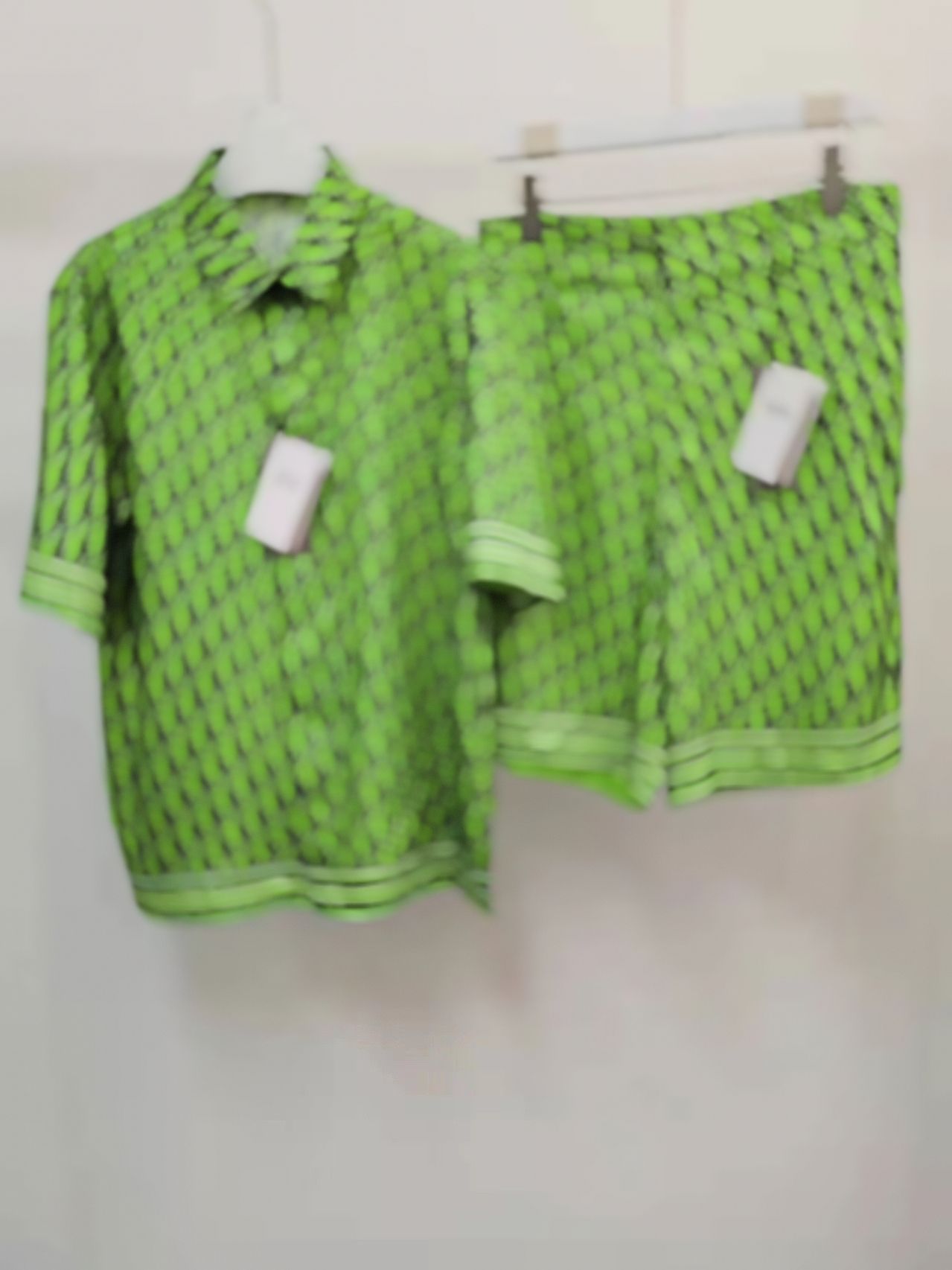 

22ss early spring Europe Italy paris Cool cotton men' t shirts suit colorful short sleeve soft letter printting round neck Women men shirts size -XL d0308, Green