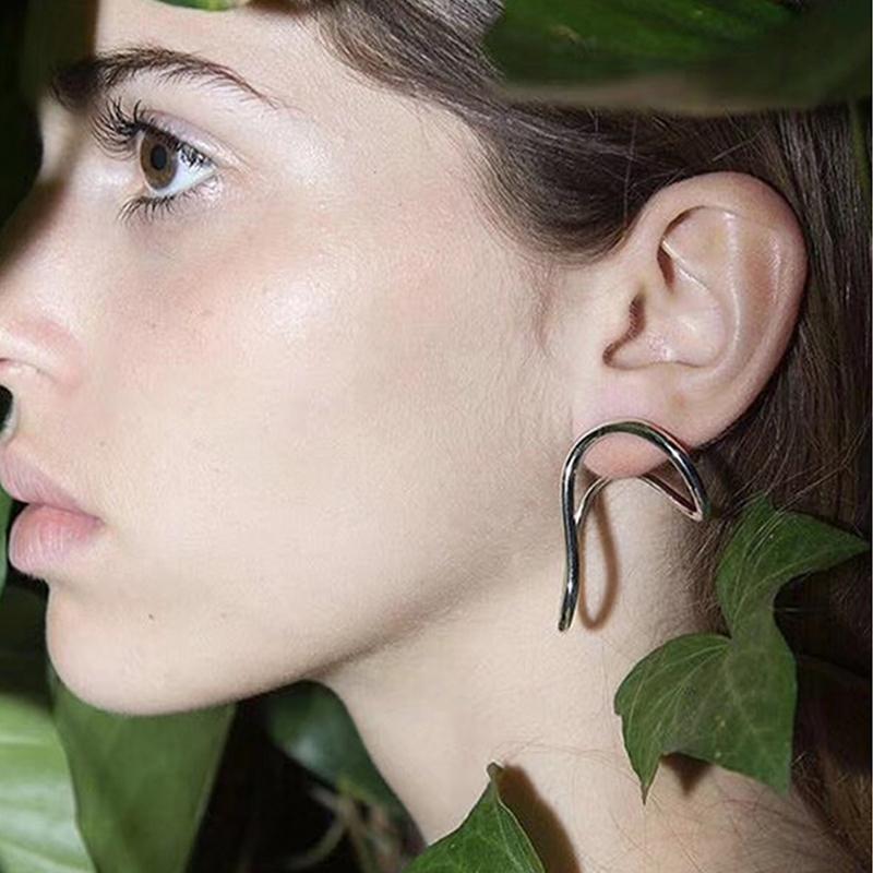 

HUANZHI 2020 New Simple Geometry Irregular Distortion Hollow Line Metal Hoop Earrings for Women Girls Jewelry