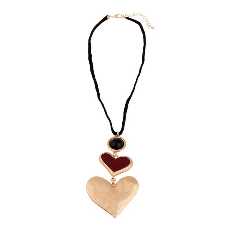 

Exaggerated Large Heart Stitching Long Necklace for Women Alloy Acrylic Heart Necklace Modern Creative Party Jewelry Best Gift